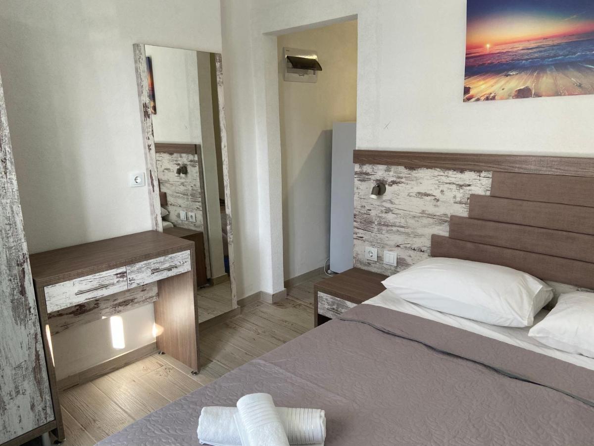 Apartments Miki Полихроно Экстерьер фото