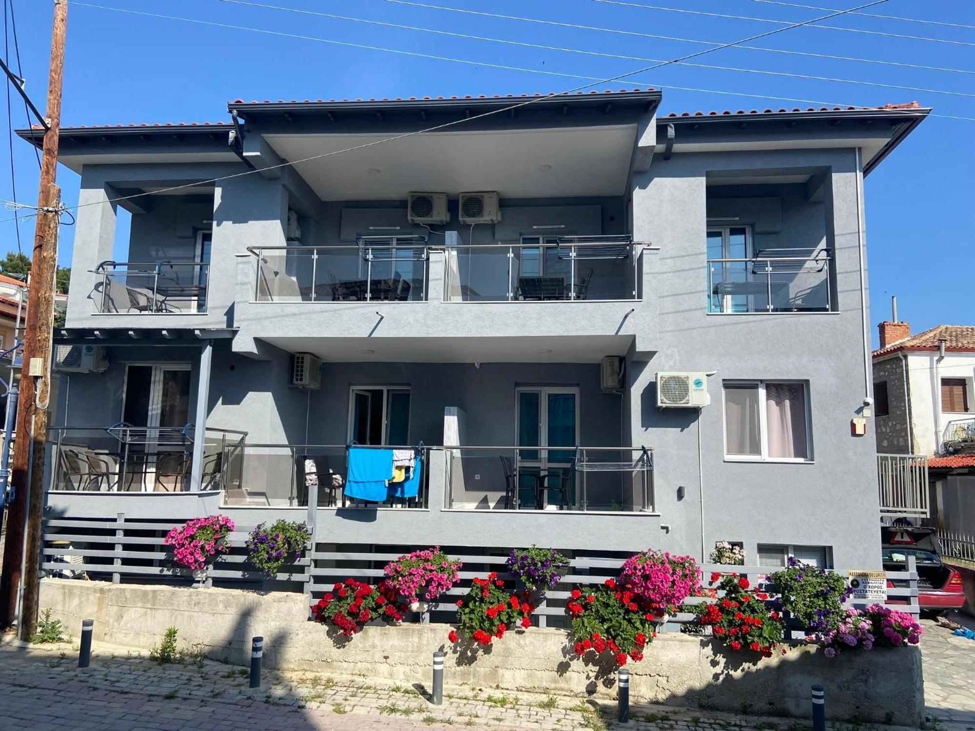 Apartments Miki Полихроно Экстерьер фото