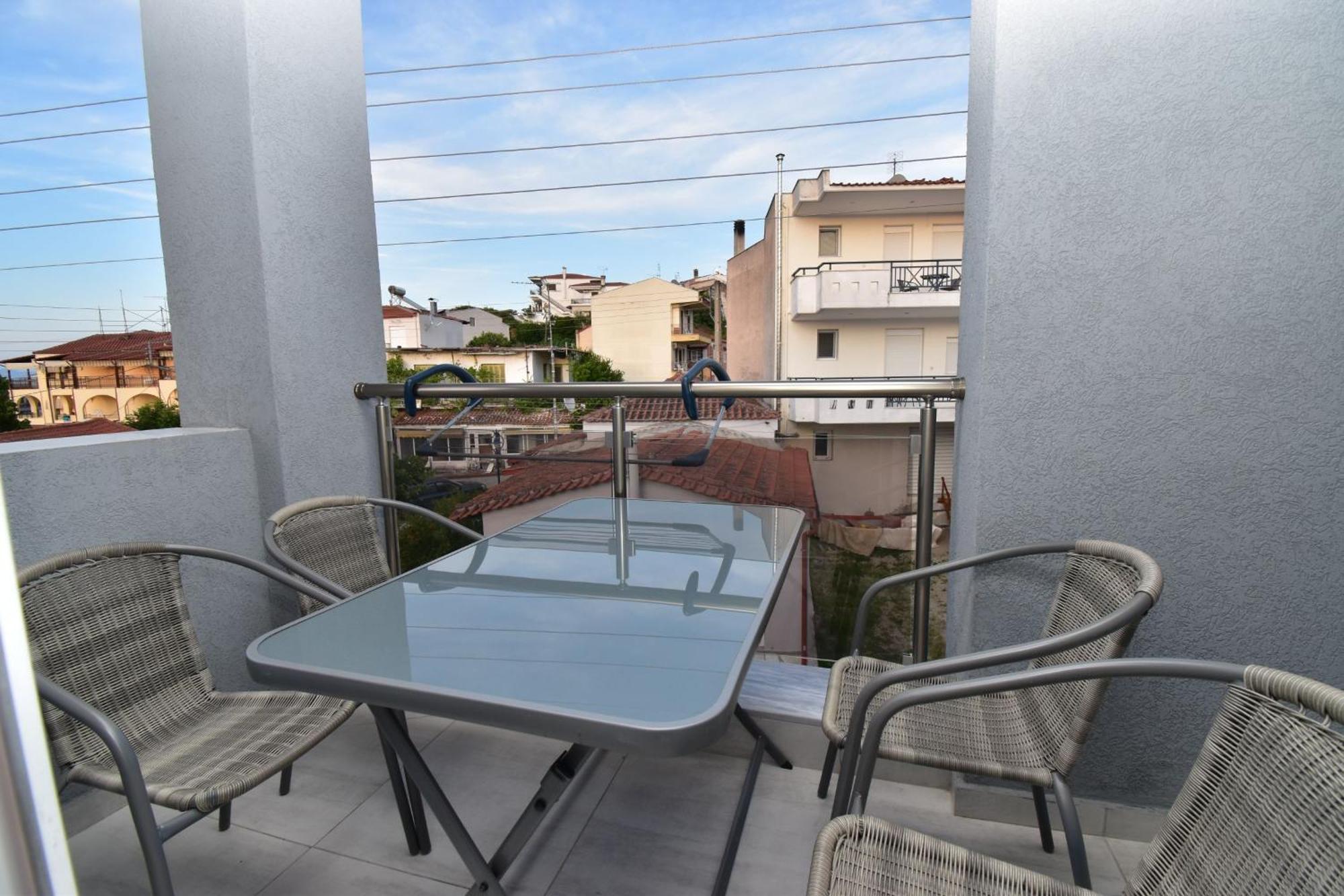 Apartments Miki Полихроно Экстерьер фото