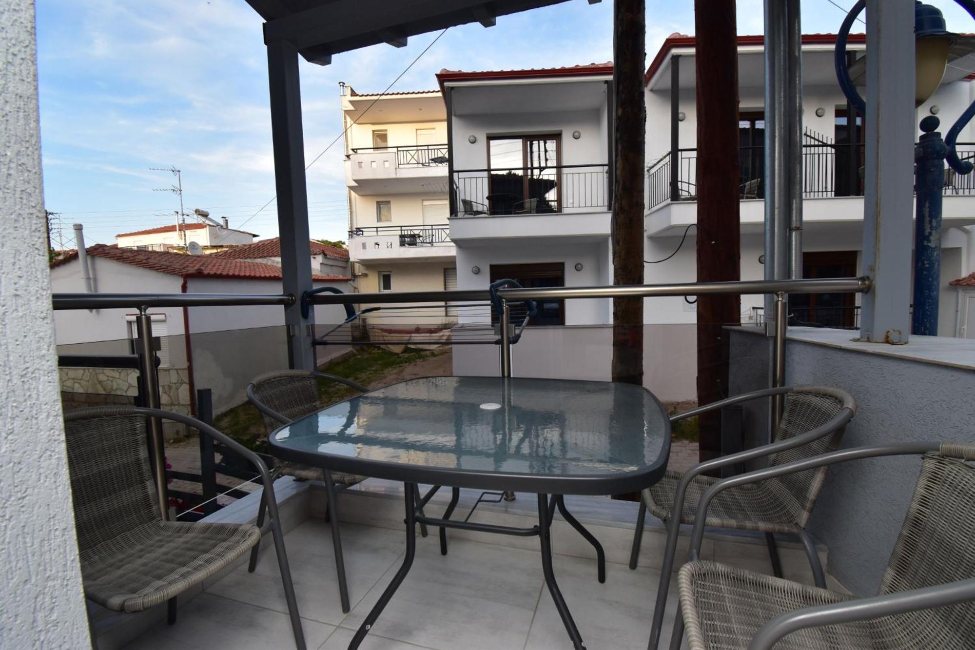 Apartments Miki Полихроно Экстерьер фото